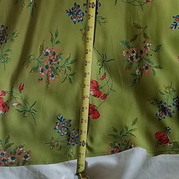 - green/red print maxi skirt - Picture 7 of 11